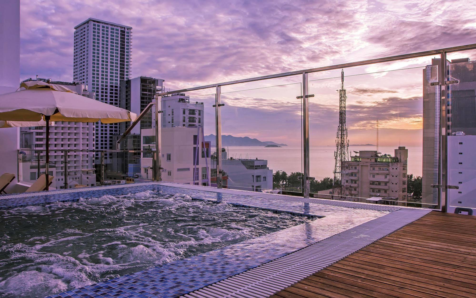 Aroma Nha Trang Boutique Hotel Екстериор снимка